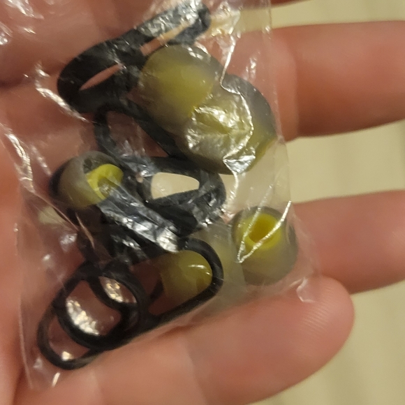 Leshp Bluetooth Earbuds. Brand New - Picture 8 of 8